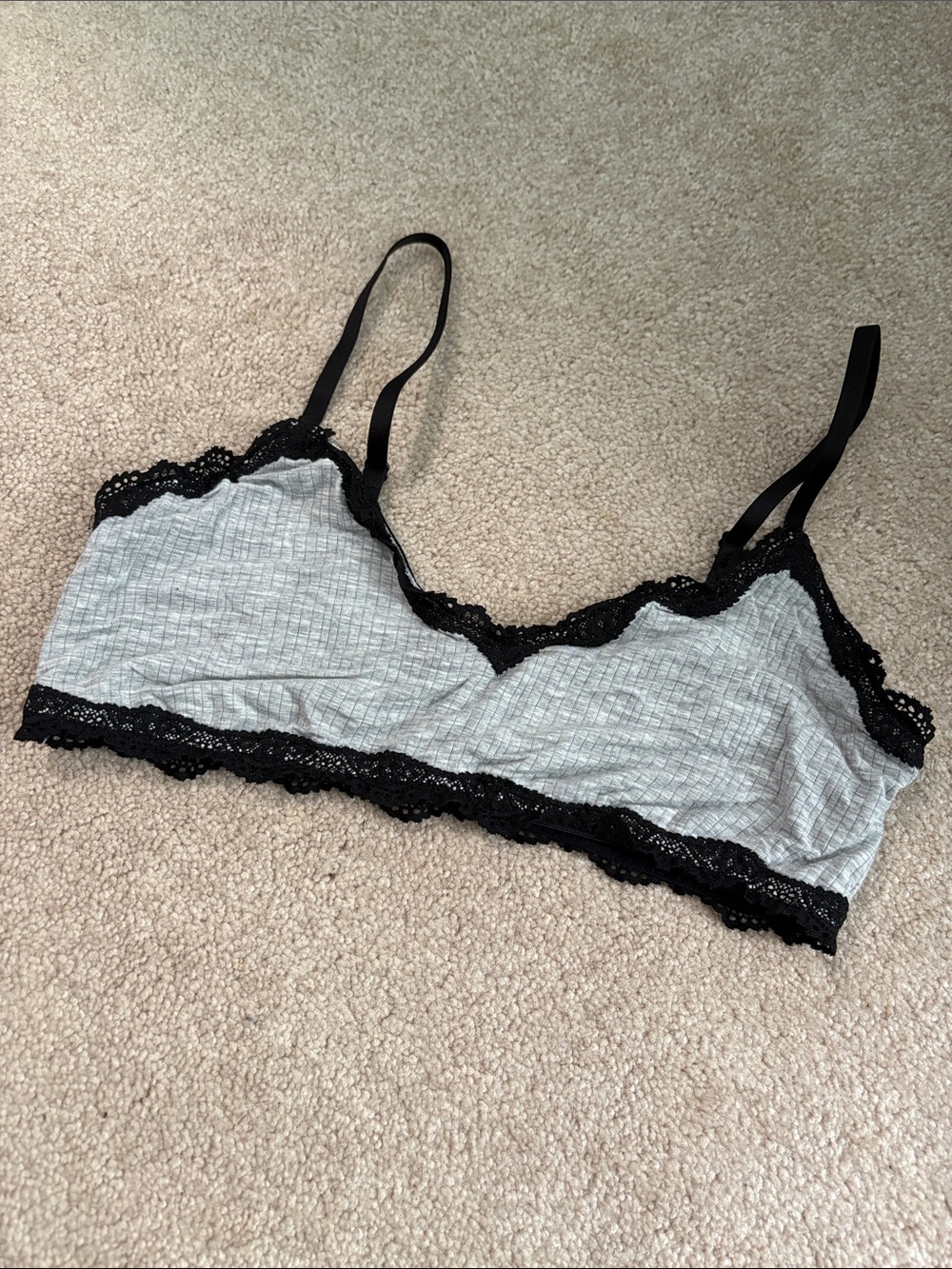 aerie Superchill Lace-Trim Wireless Bralette in Light Gray and Black